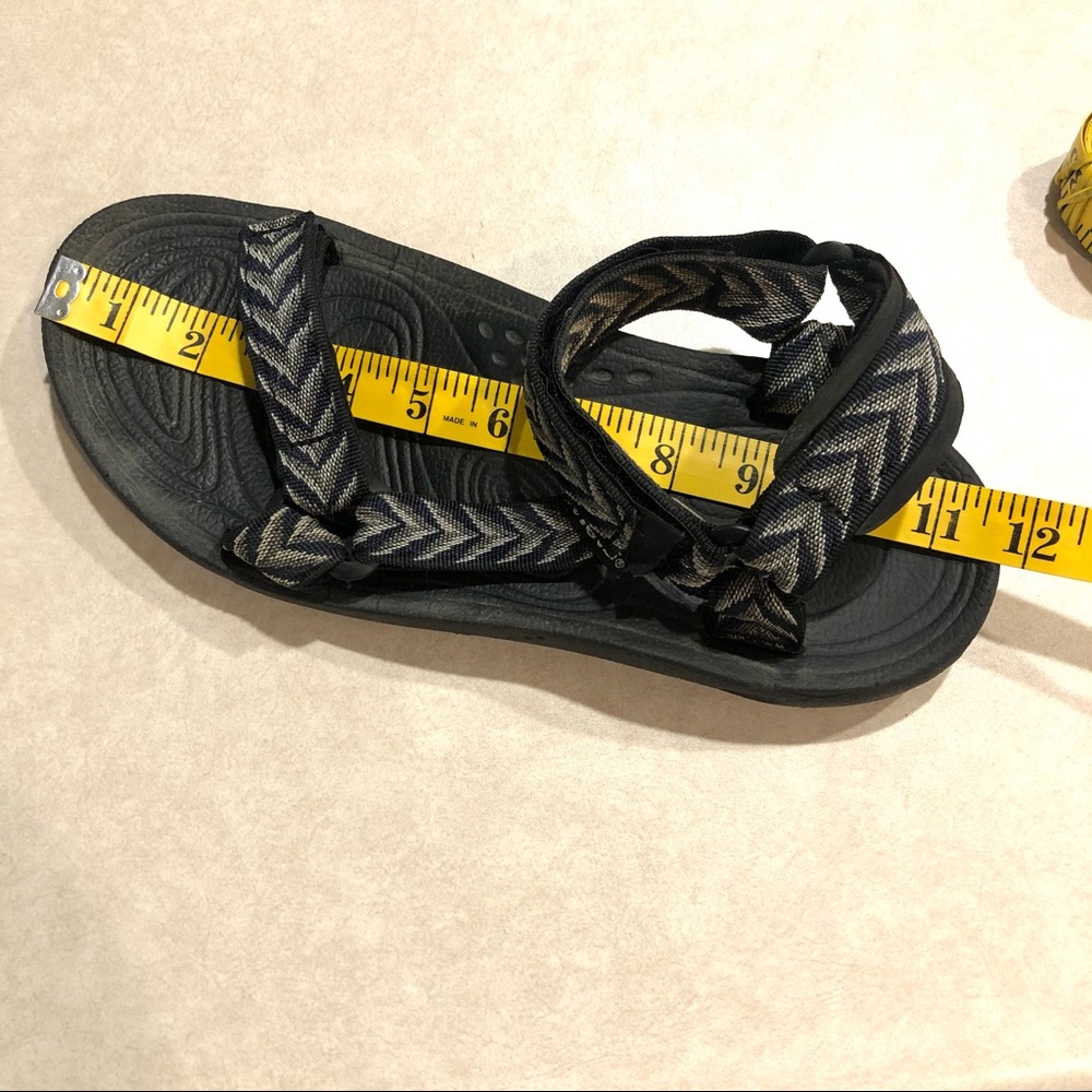 ⭐️ Teva Hurricane Black Sport Sandal Size 10 - Picture 11 of 13